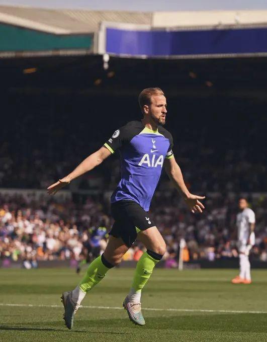 队记者的报 队记者的报